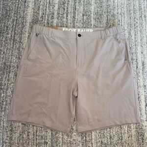 Eddie Bauer Men's Tan Shorts